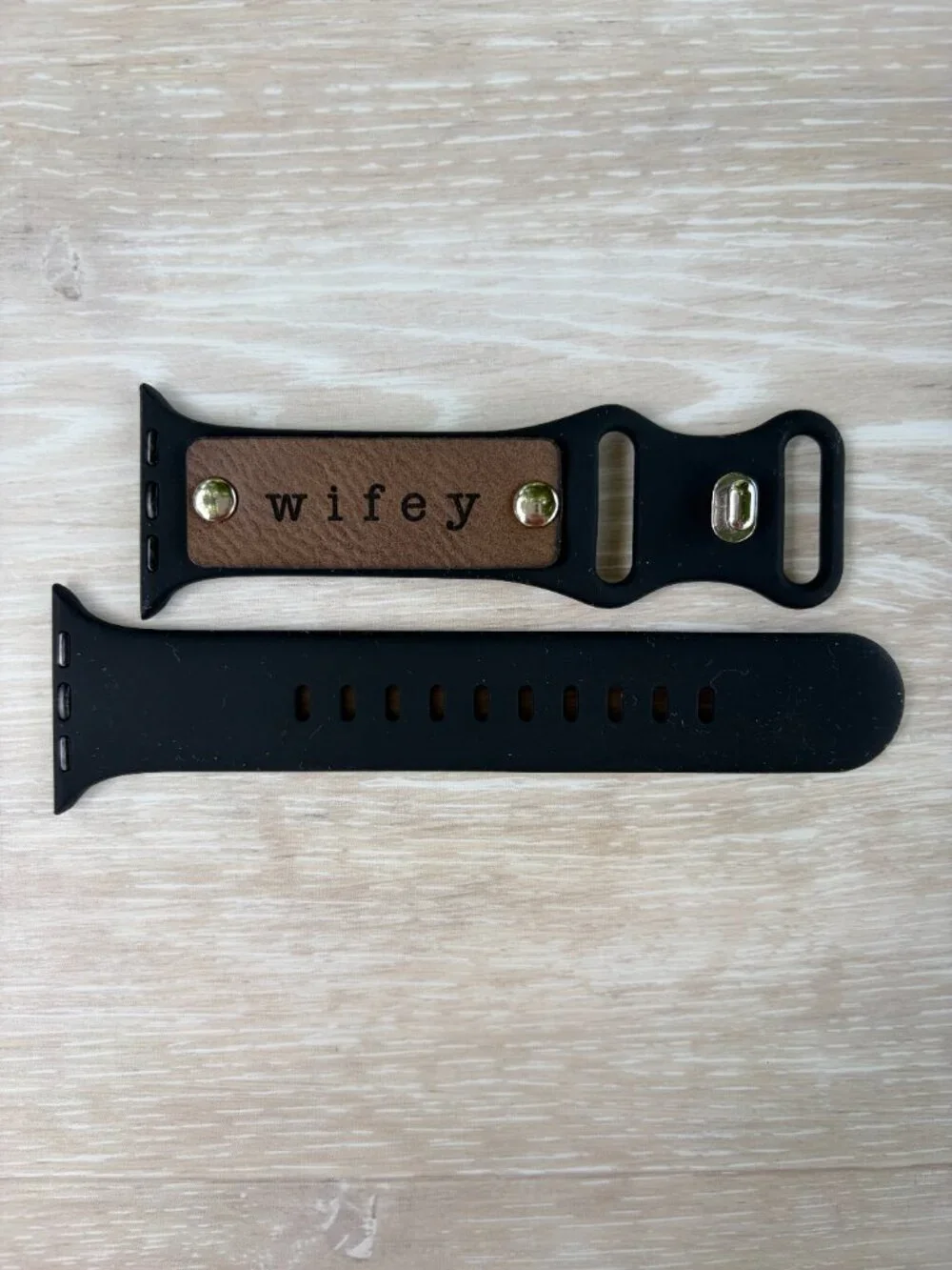 Wifey Engraved Silicone Band For Apple Watch 38mm 40mm 41mm 42mm Modern Black